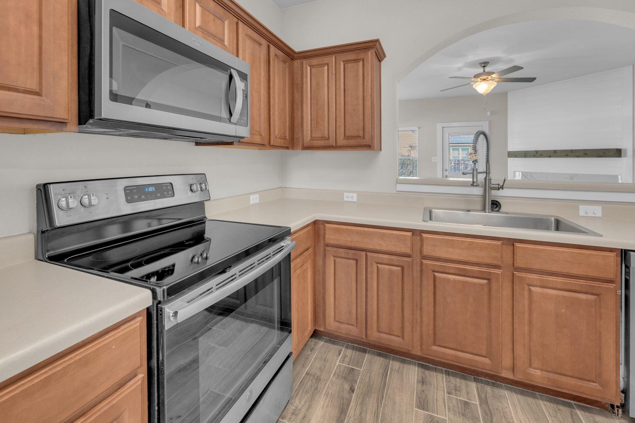 116 Almquist St, Hutto, TX 78634