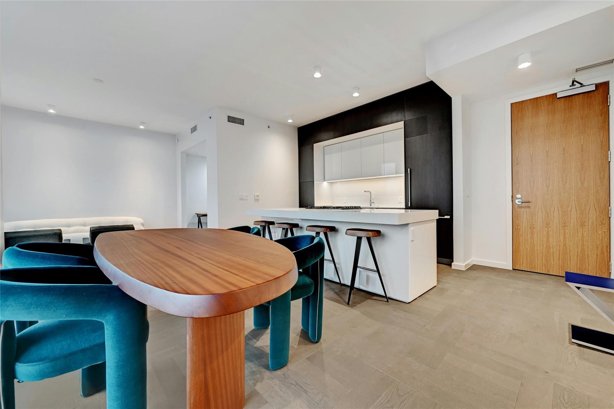 313 W 17th St # 2306, Austin, TX 78701