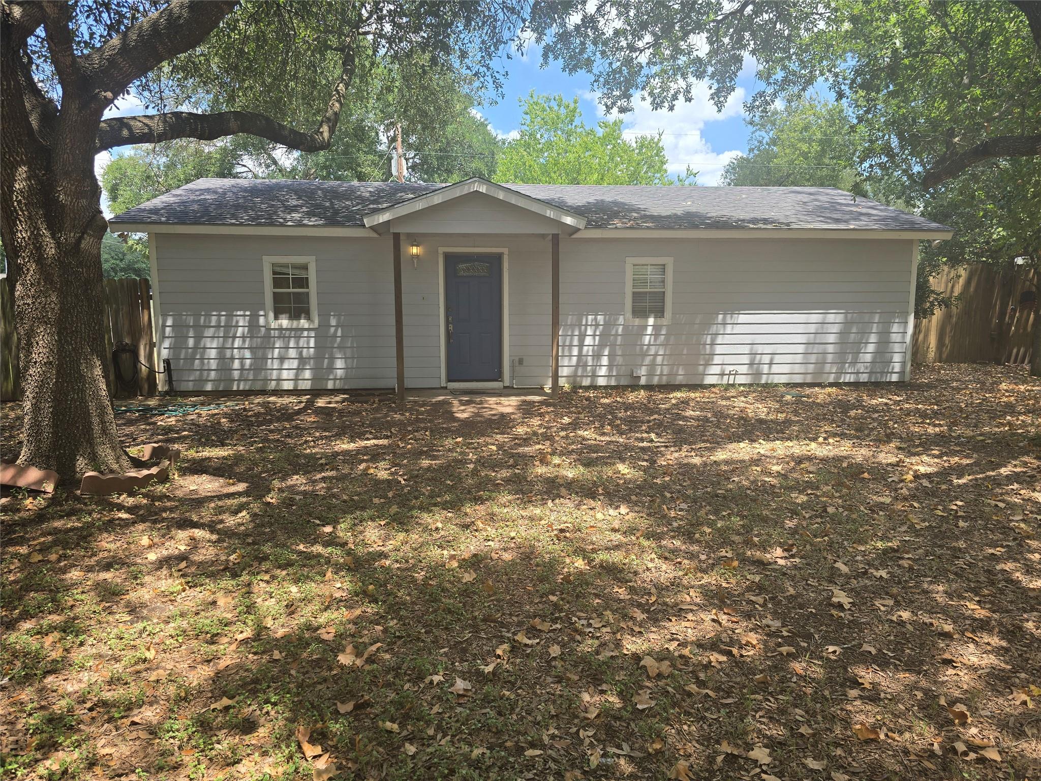 500 Laurel St, Bastrop, TX 78602