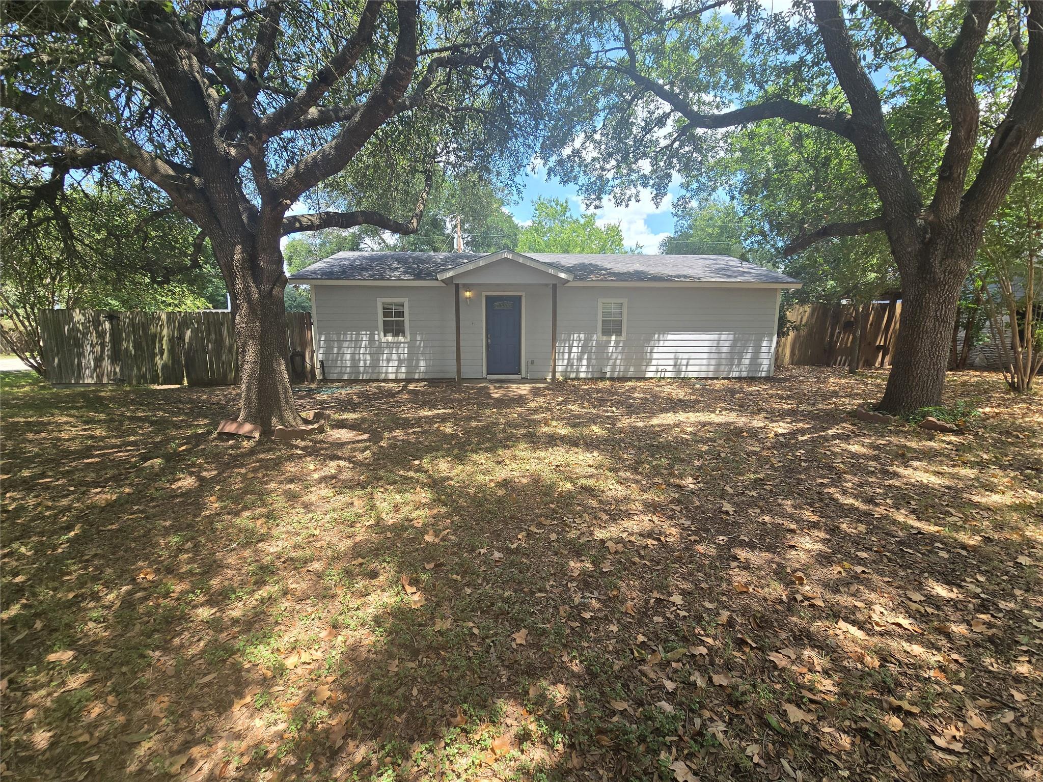 500 Laurel St, Bastrop, TX 78602
