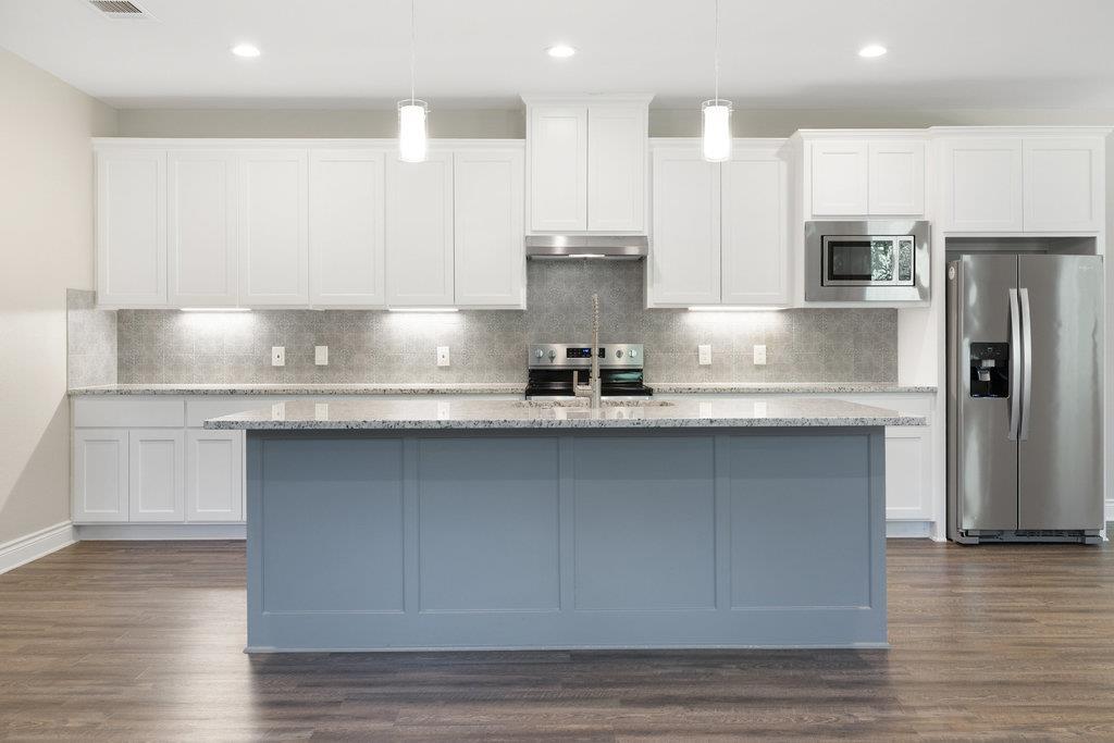 200 Manawianui Dr, Bastrop, TX 78602