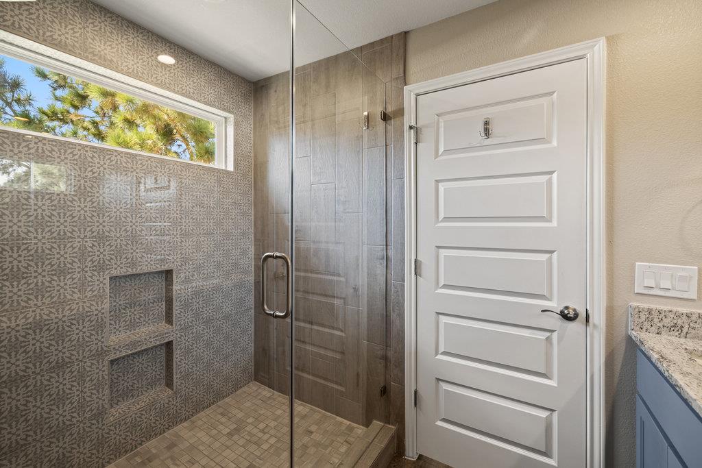 200 Manawianui Dr, Bastrop, TX 78602