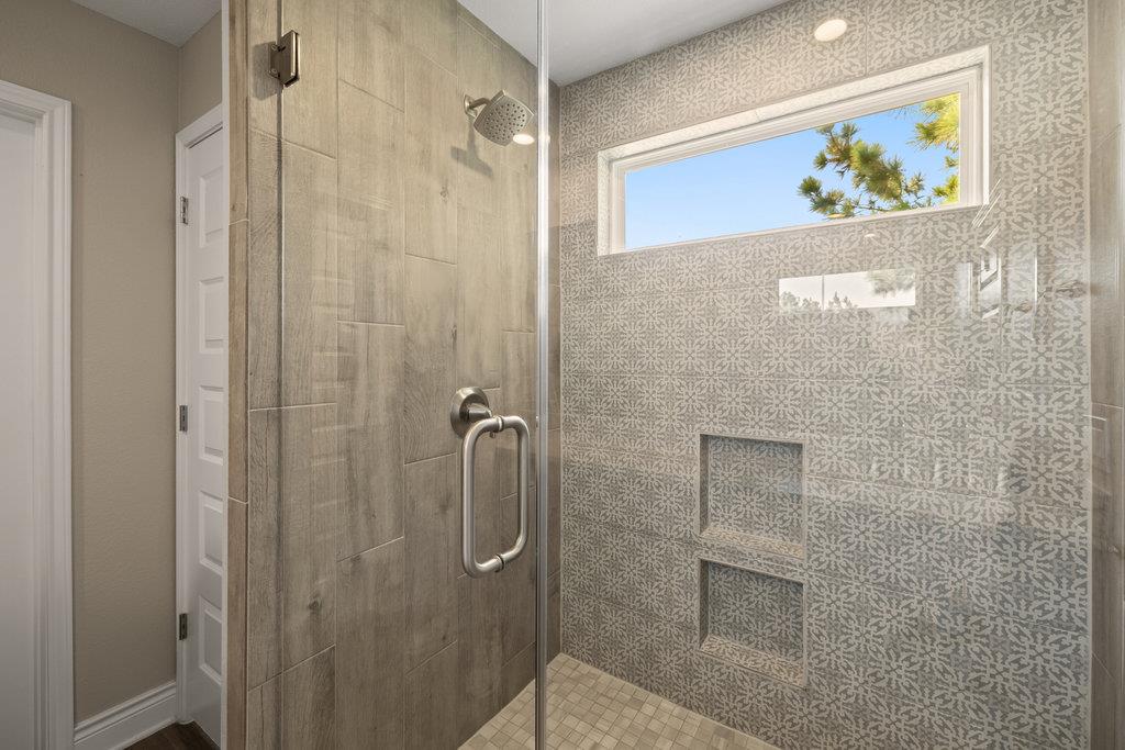 200 Manawianui Dr, Bastrop, TX 78602