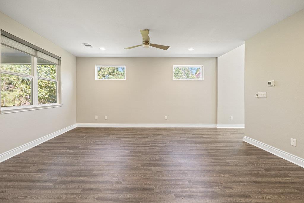 200 Manawianui Dr, Bastrop, TX 78602