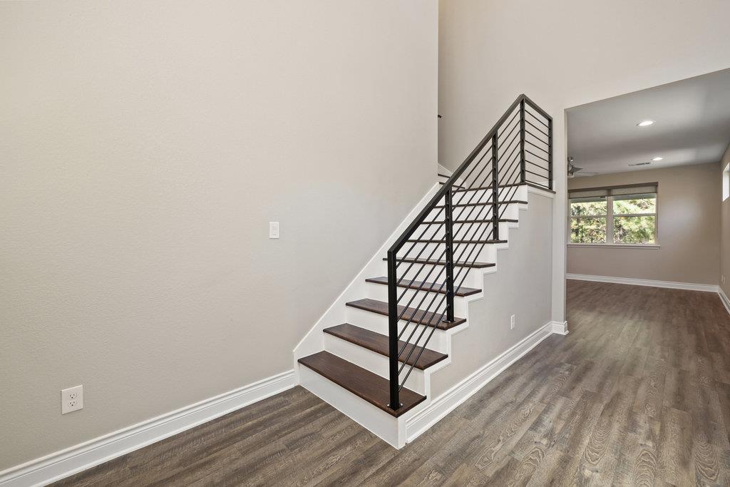 200 Manawianui Dr, Bastrop, TX 78602