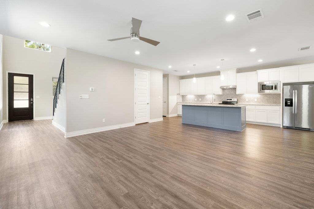 200 Manawianui Dr, Bastrop, TX 78602