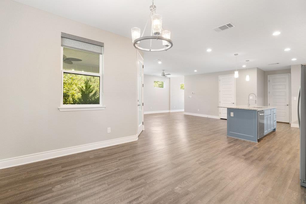 200 Manawianui Dr, Bastrop, TX 78602