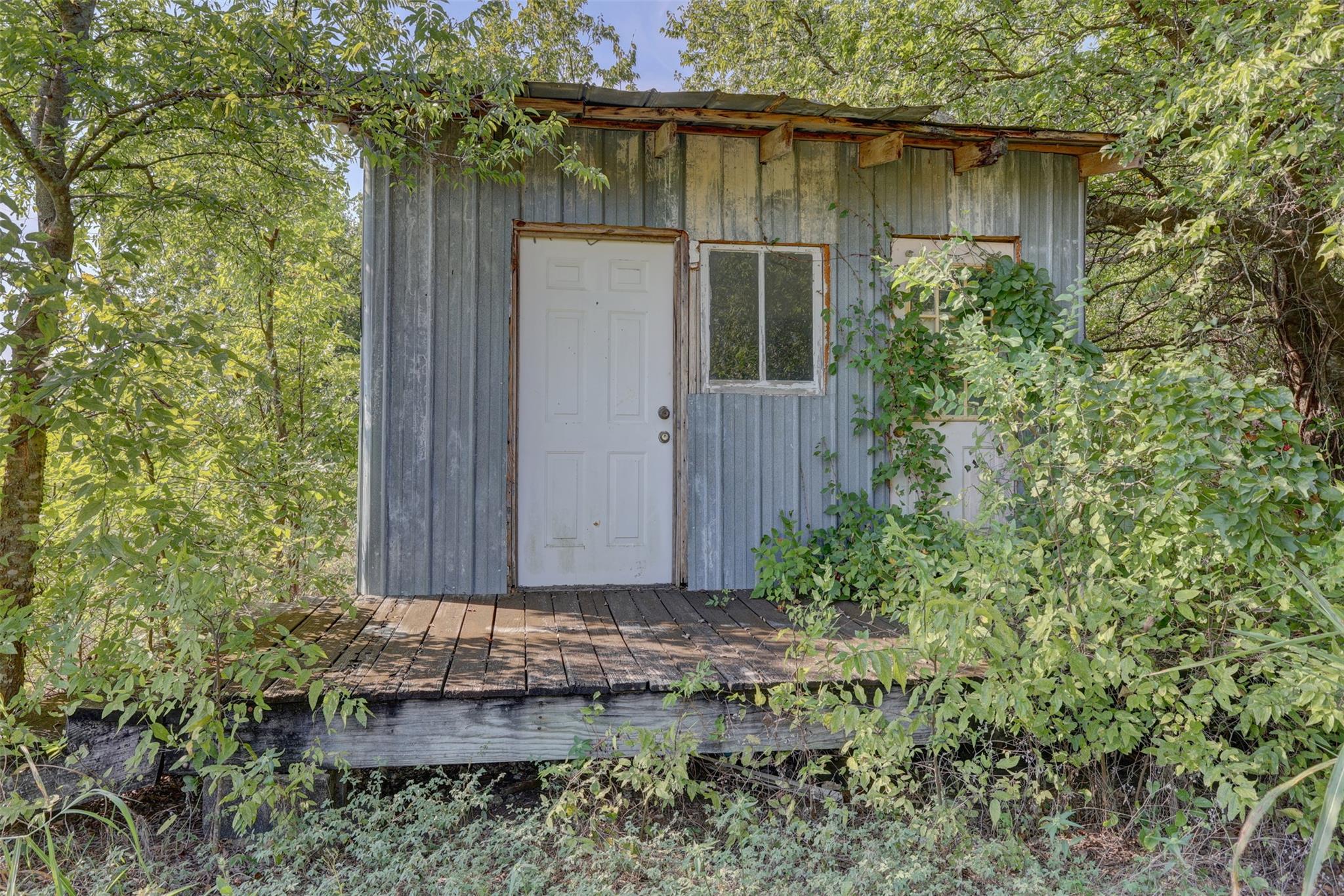 1409 State Highway 22, Whitney, TX 76692