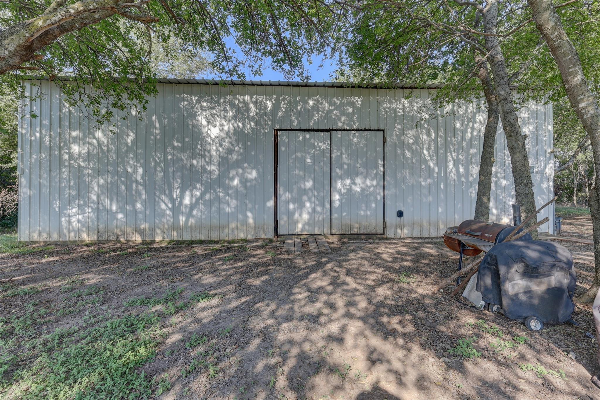 1409 State Highway 22, Whitney, TX 76692