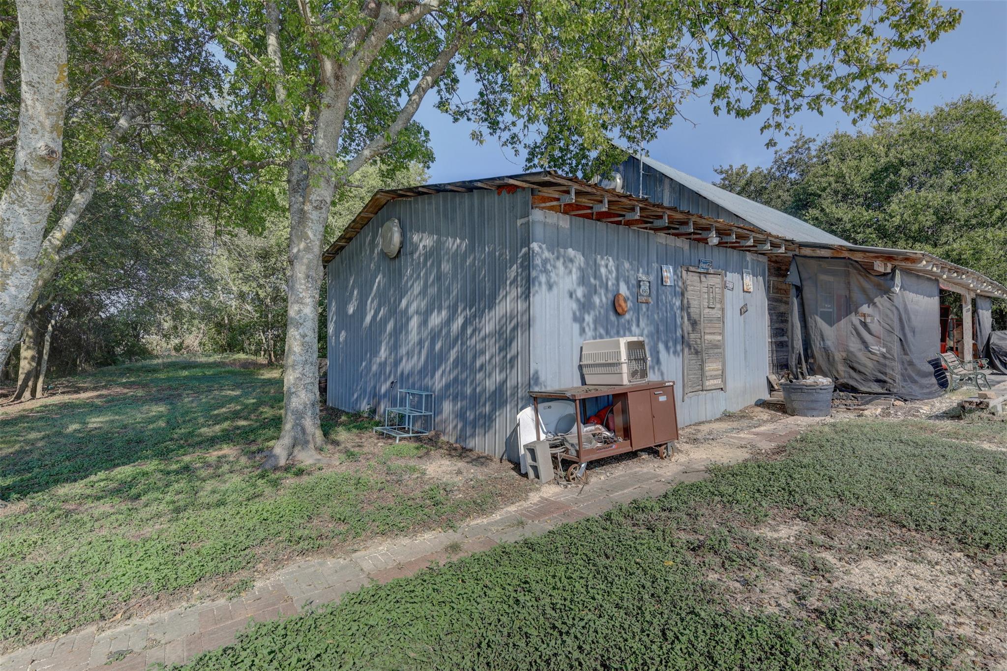 1409 State Highway 22, Whitney, TX 76692