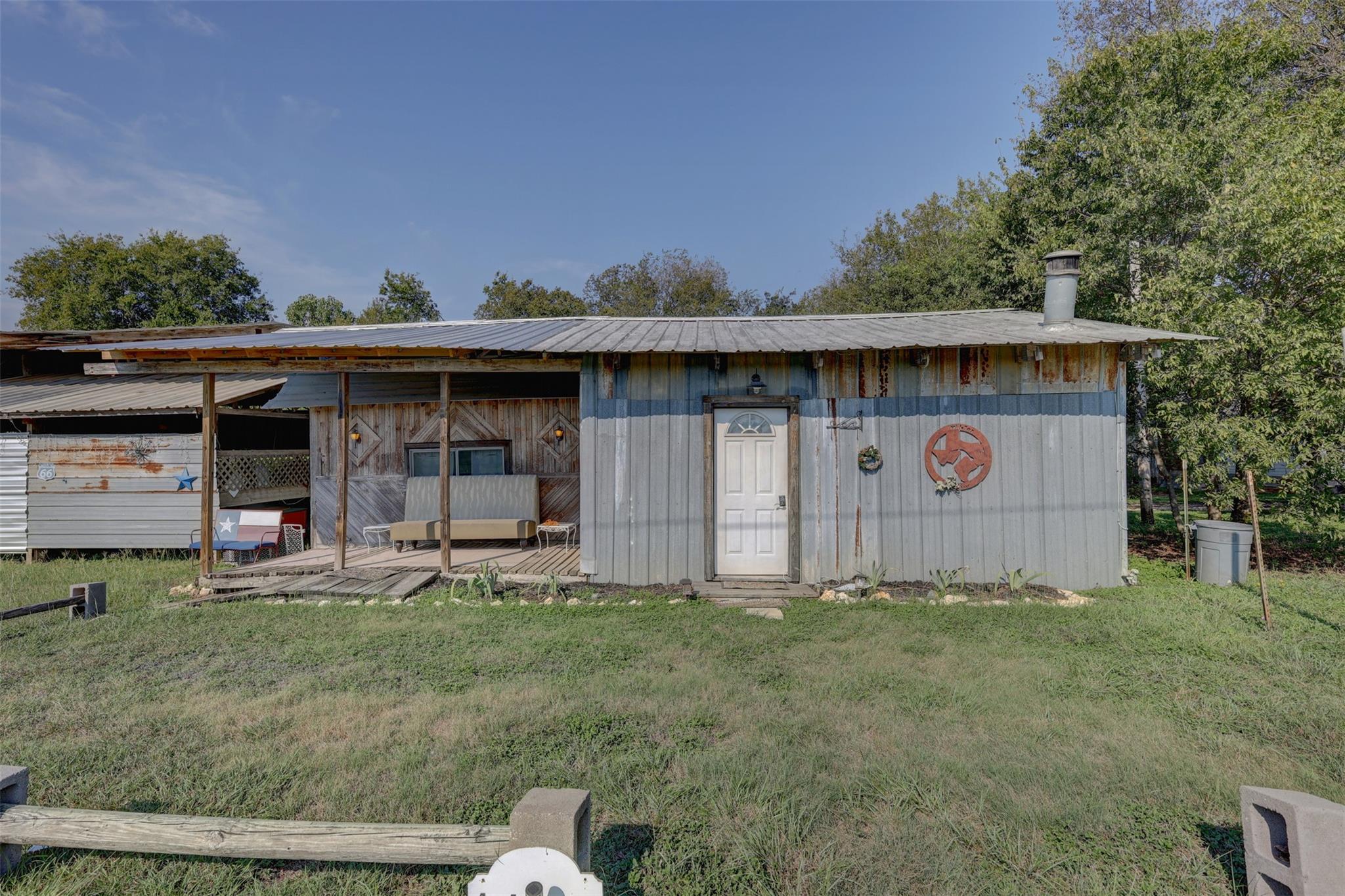 1409 State Highway 22, Whitney, TX 76692
