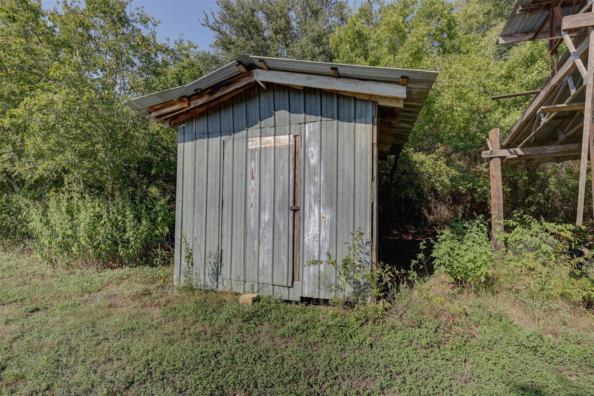 1409 State Highway 22, Whitney, TX 76692