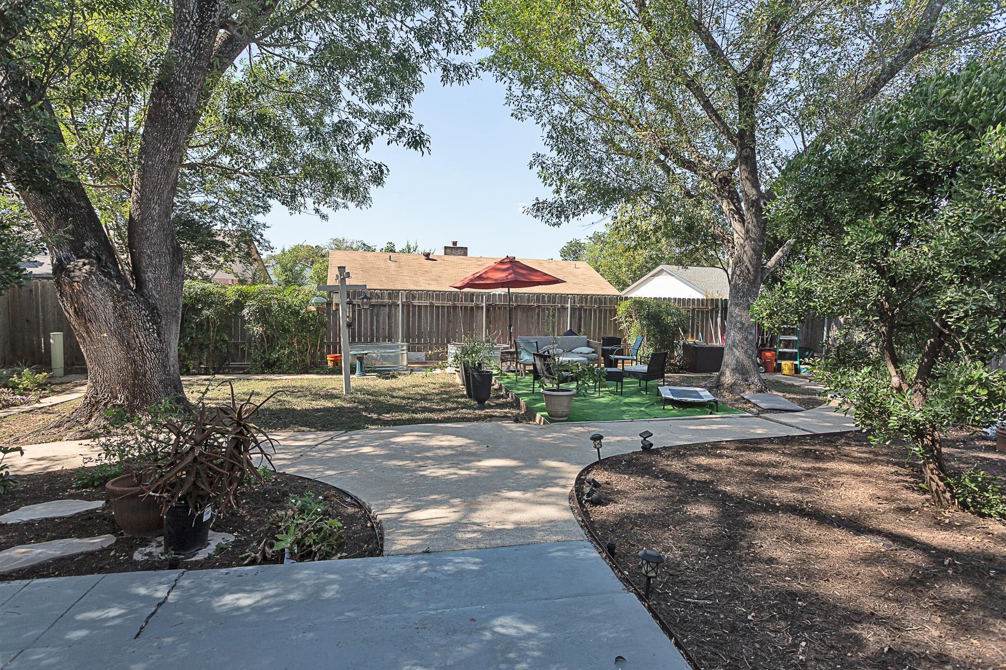 7602 Whispering Oaks Dr, Austin, TX 78745