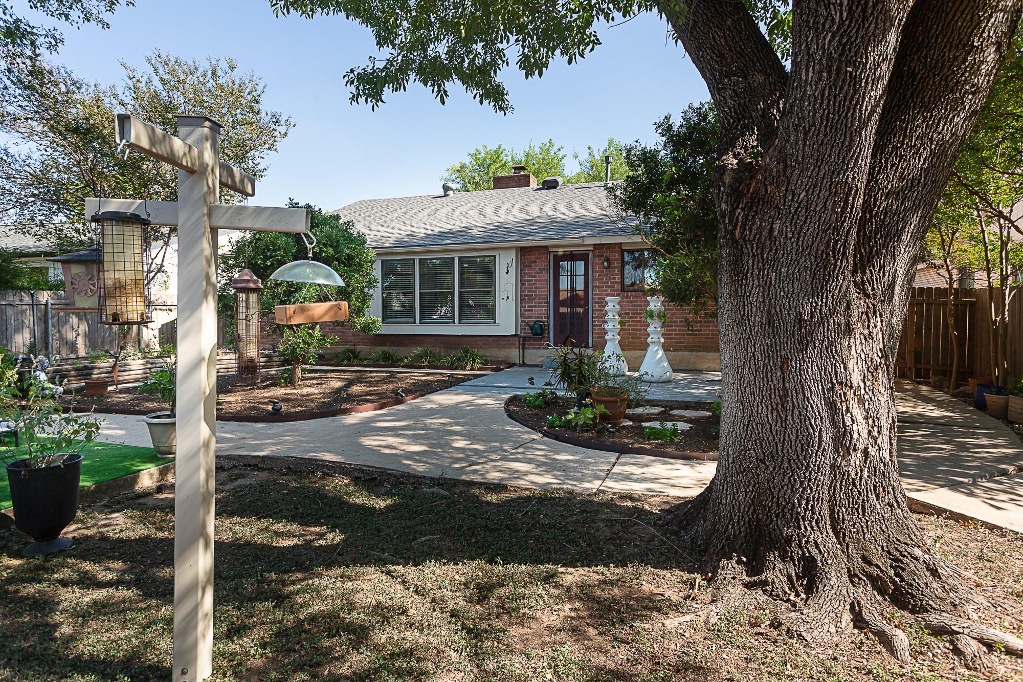 7602 Whispering Oaks Dr, Austin, TX 78745