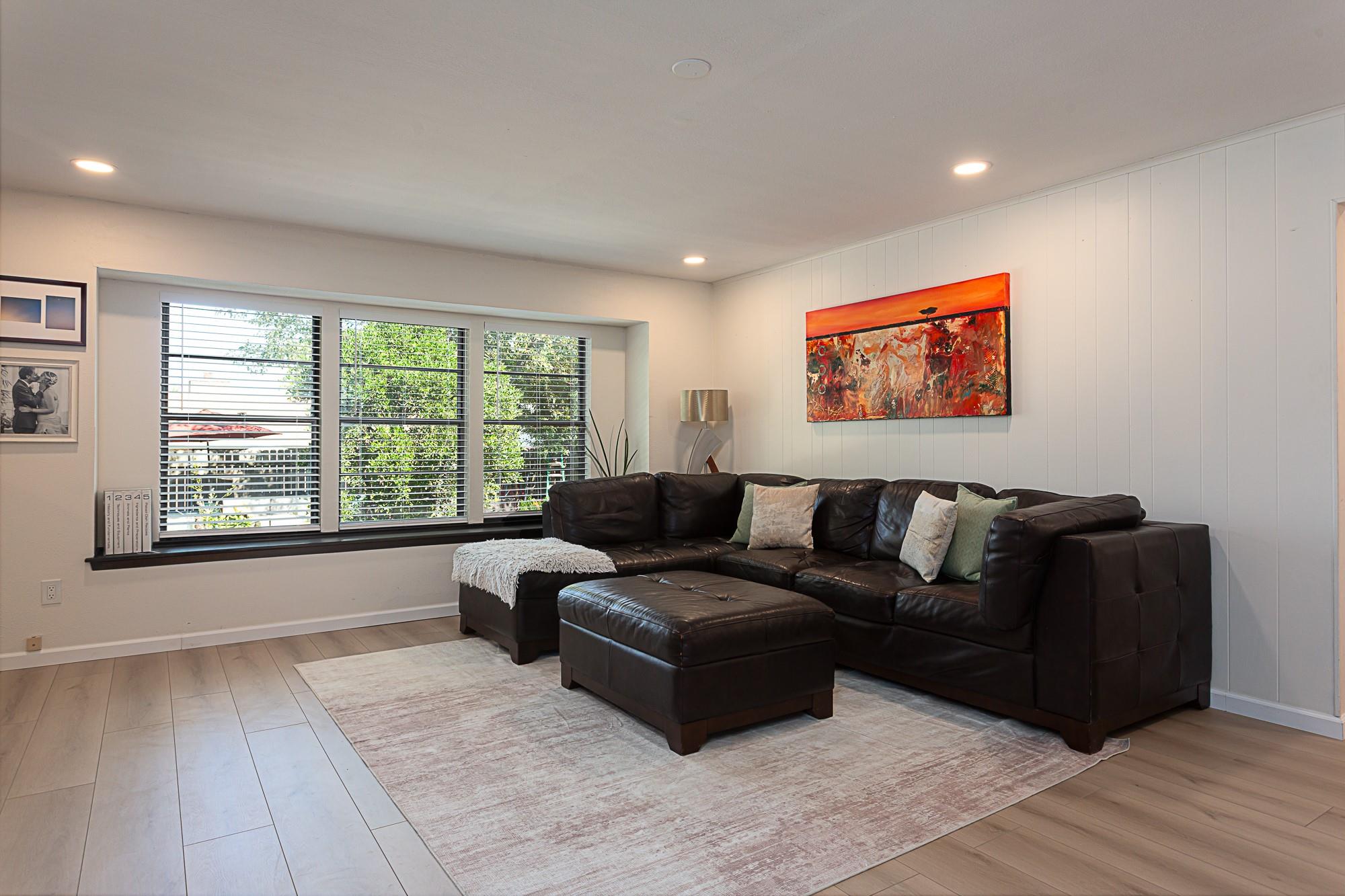 7602 Whispering Oaks Dr, Austin, TX 78745