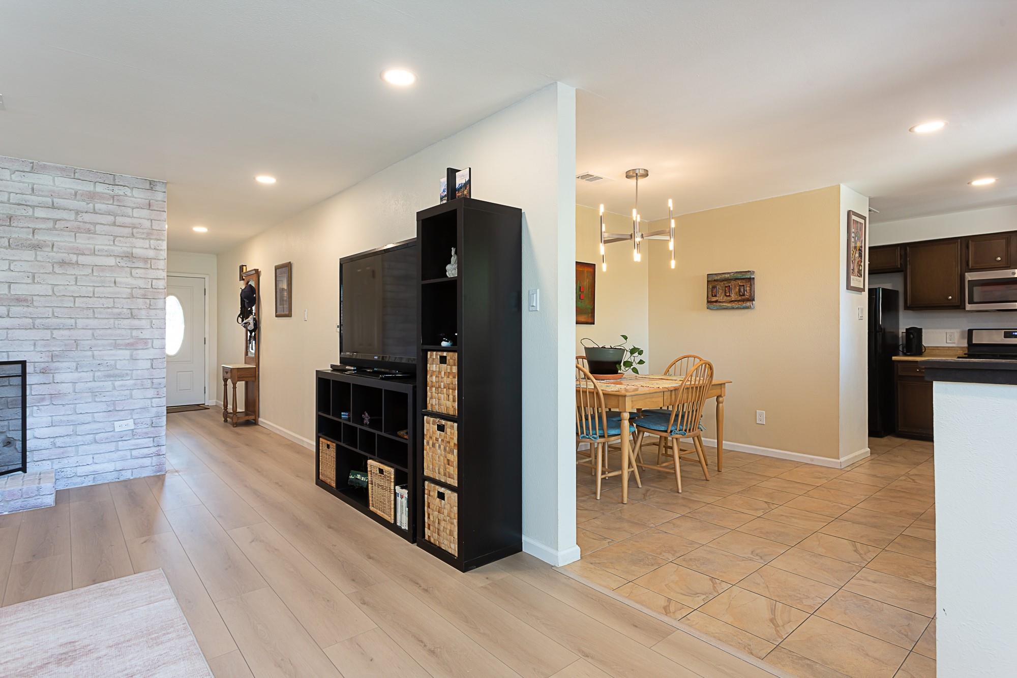 7602 Whispering Oaks Dr, Austin, TX 78745