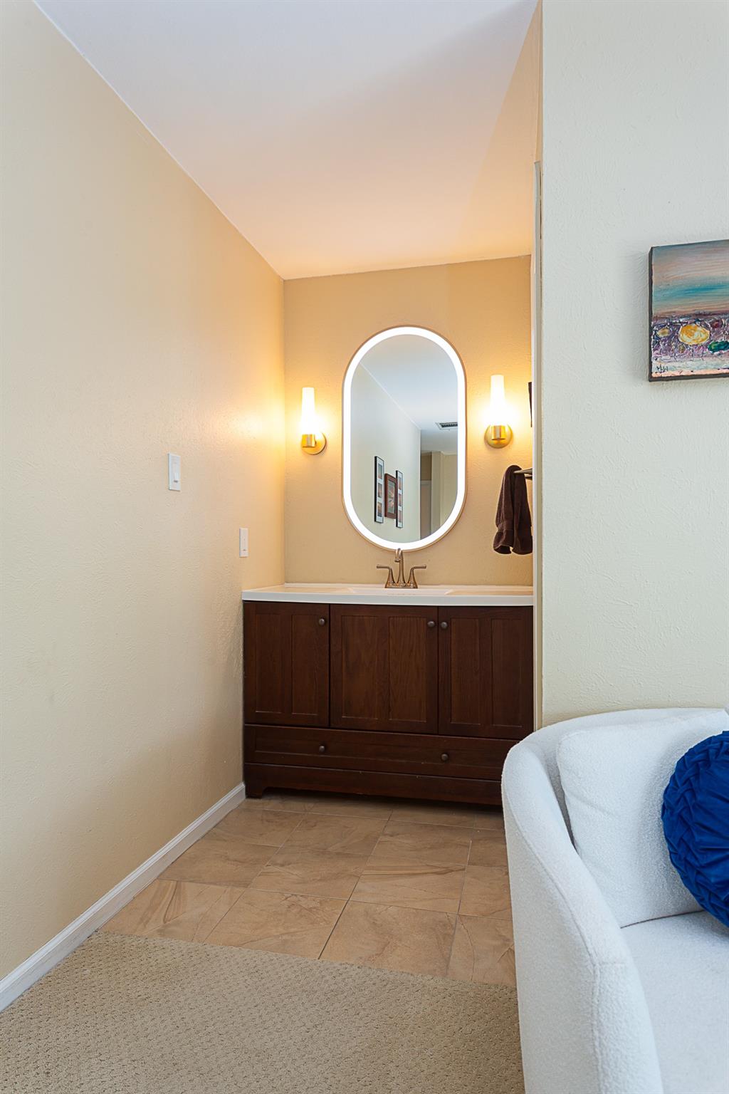 7602 Whispering Oaks Dr, Austin, TX 78745