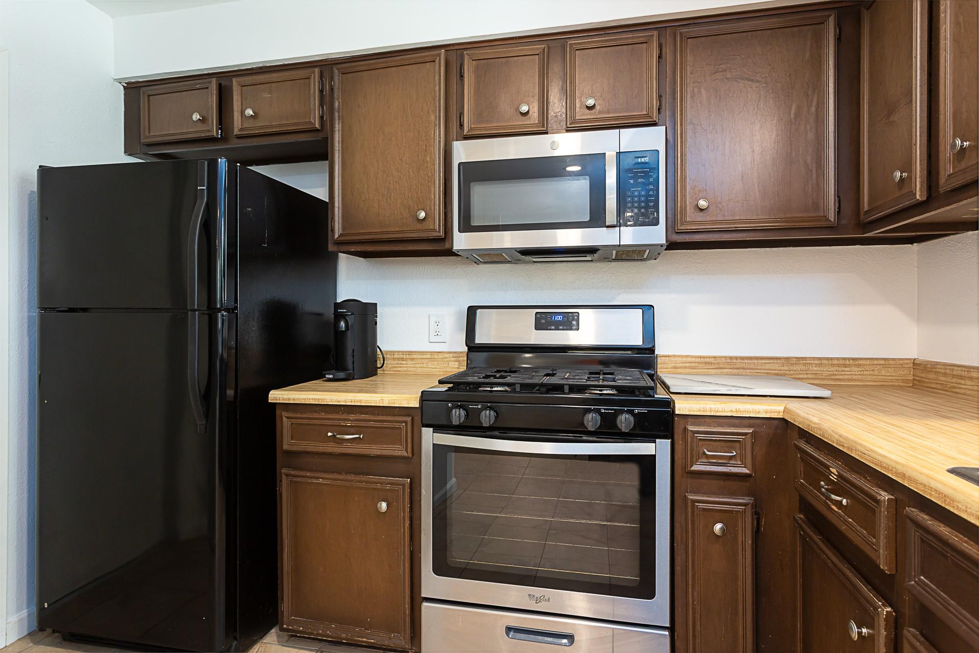 7602 Whispering Oaks Dr, Austin, TX 78745