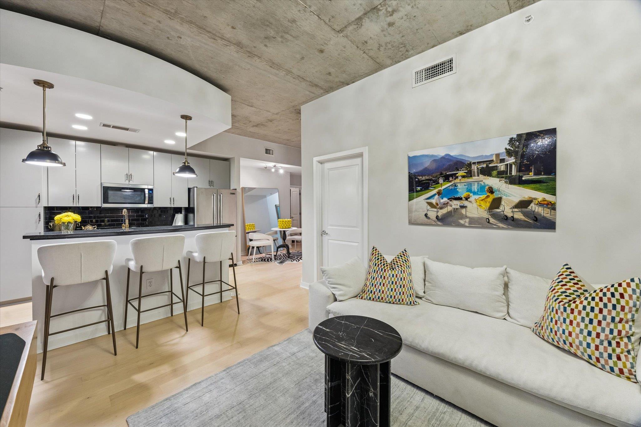 360 Nueces St # 1417, Austin, TX 78701