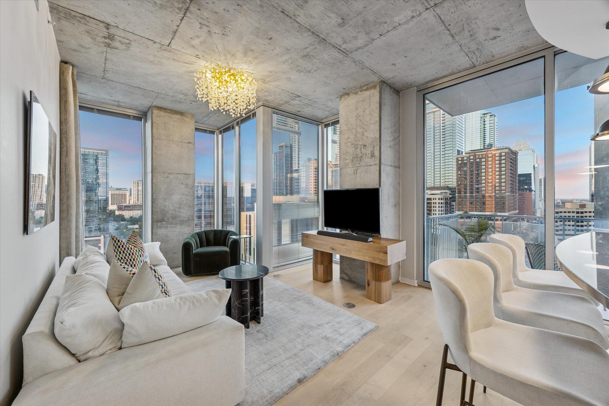 360 Nueces St # 1417, Austin, TX 78701