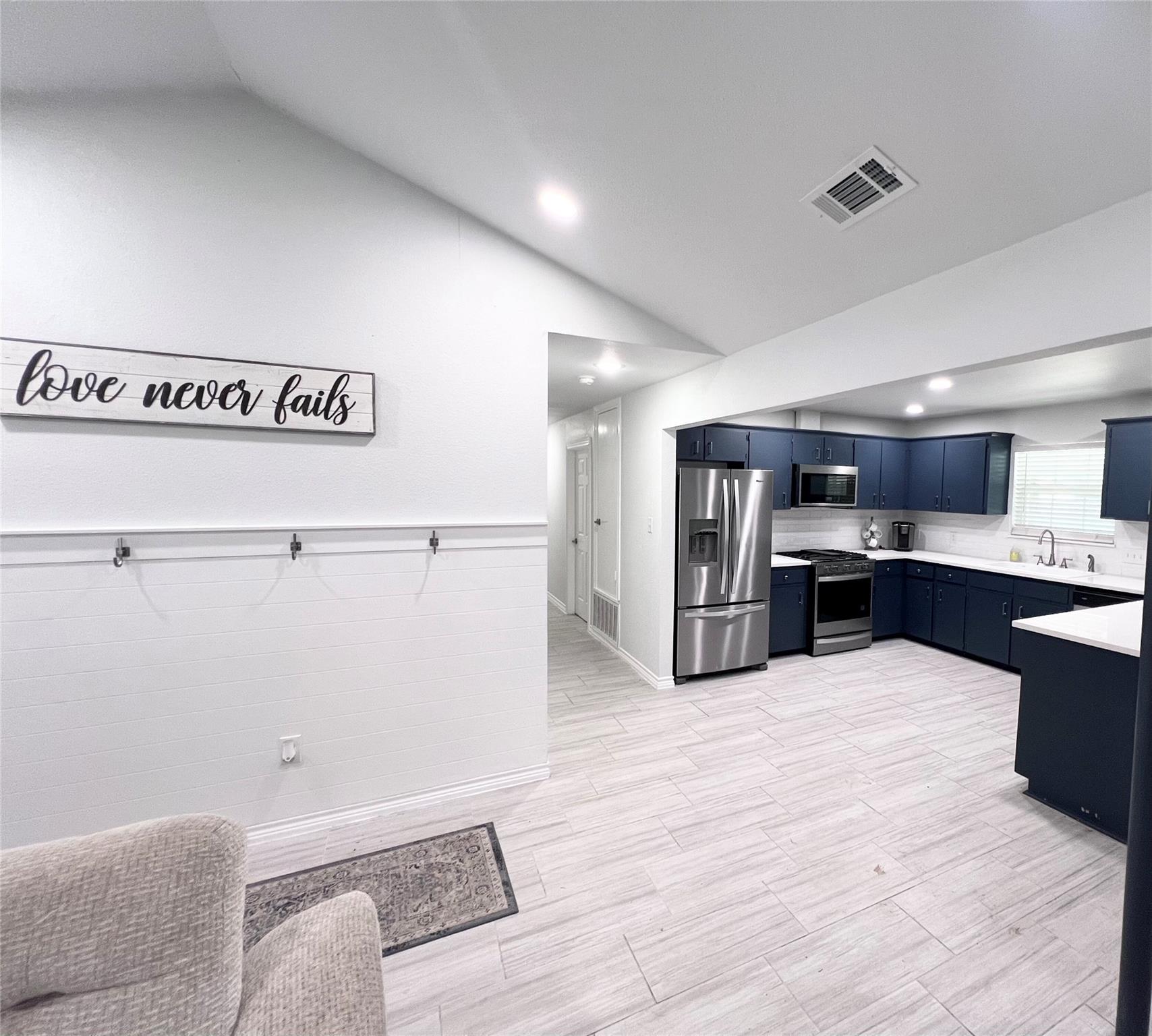 413 Laurel St, Bastrop, TX 78602