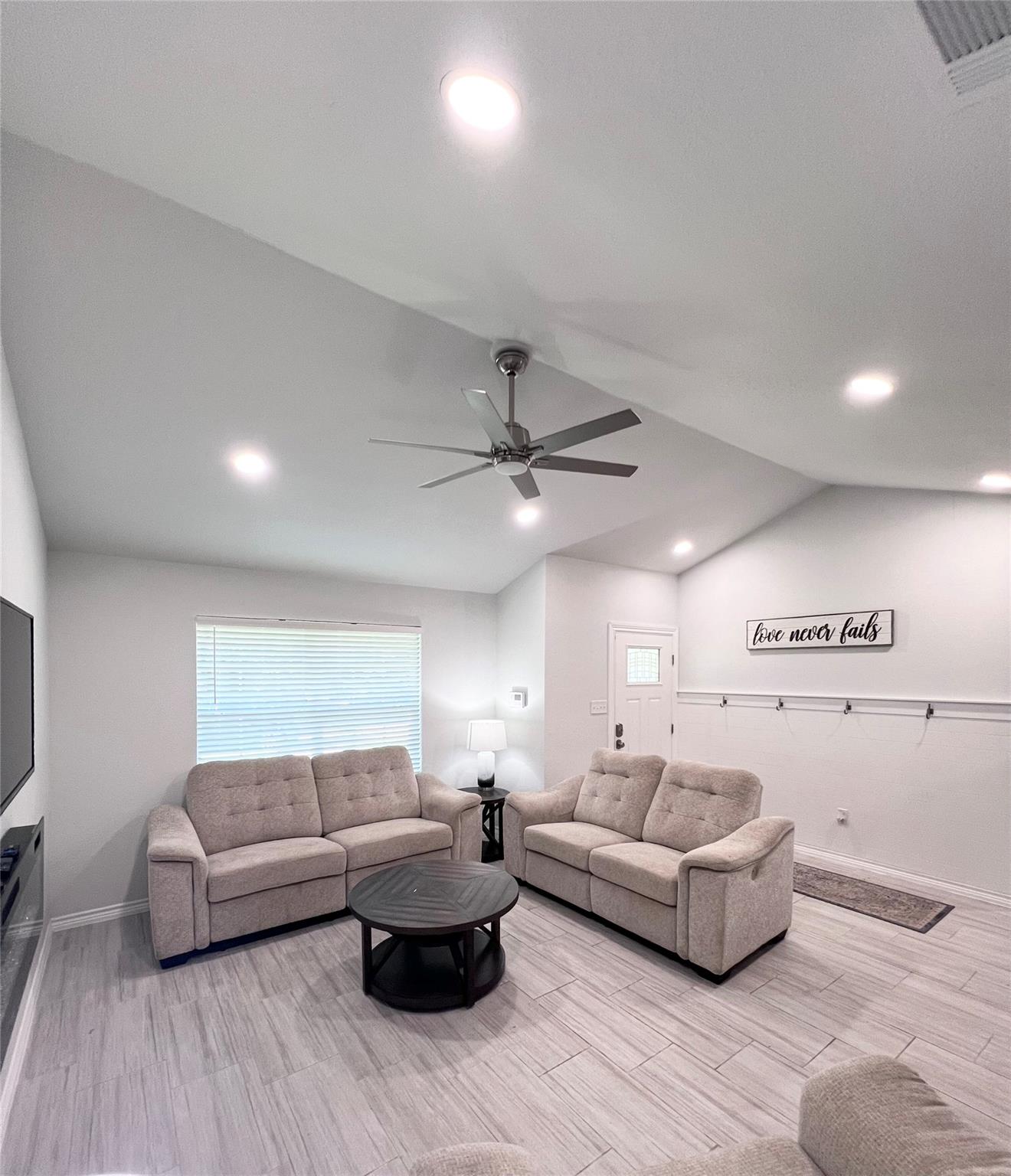 413 Laurel St, Bastrop, TX 78602