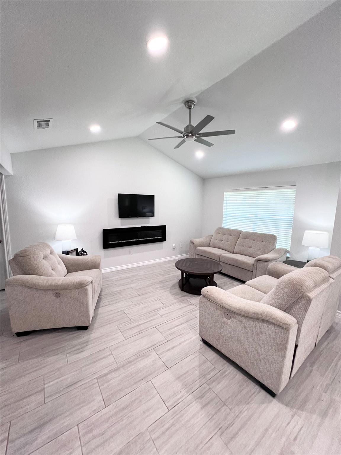 413 Laurel St, Bastrop, TX 78602