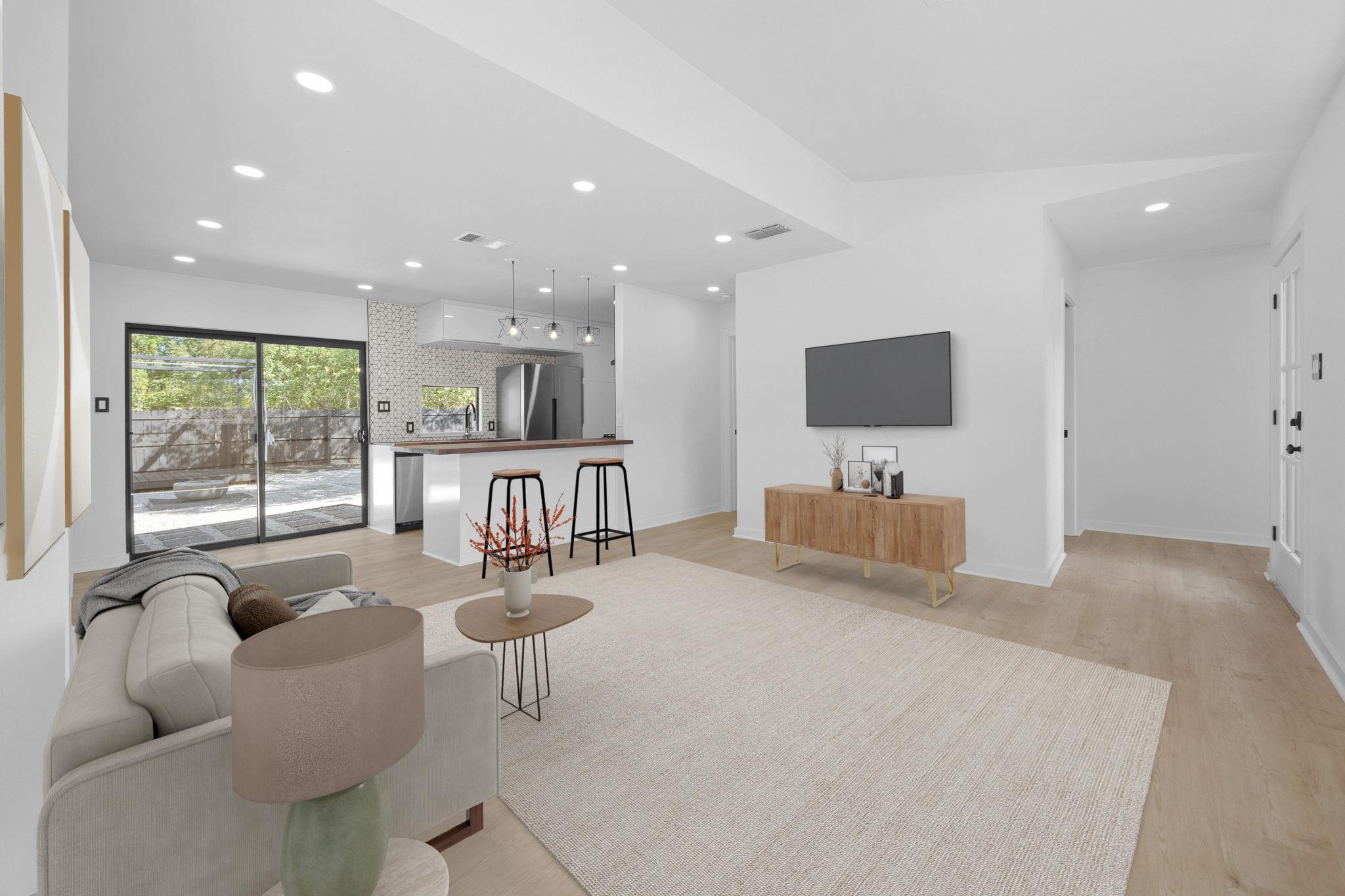 5261 Meadow Creek Dr, Austin, TX 78745