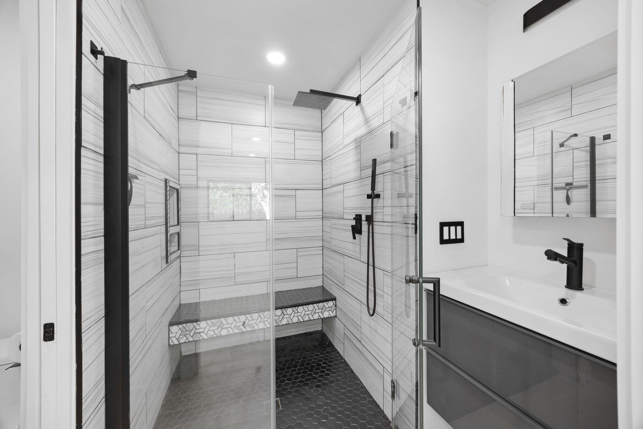 5261 Meadow Creek Dr, Austin, TX 78745