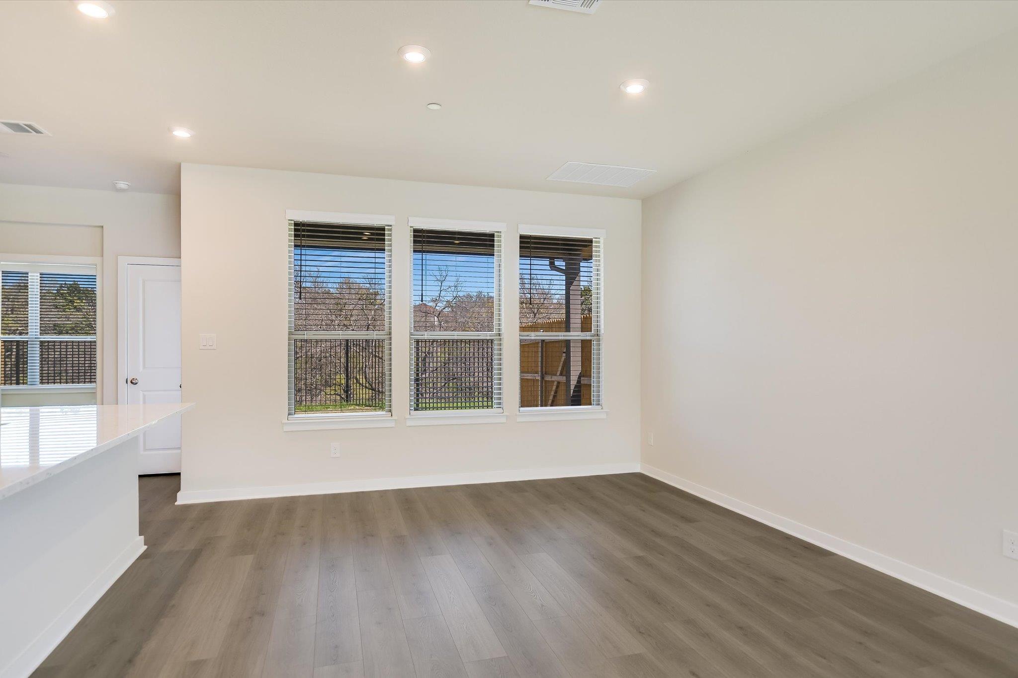 2500 Forest Creek Dr # 2004, Round Rock, TX 78665