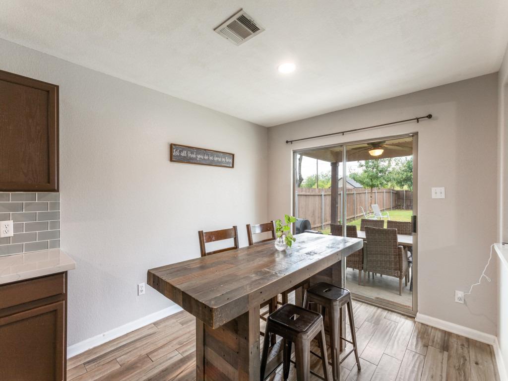 74 Jan Ln, Georgetown, TX 78626