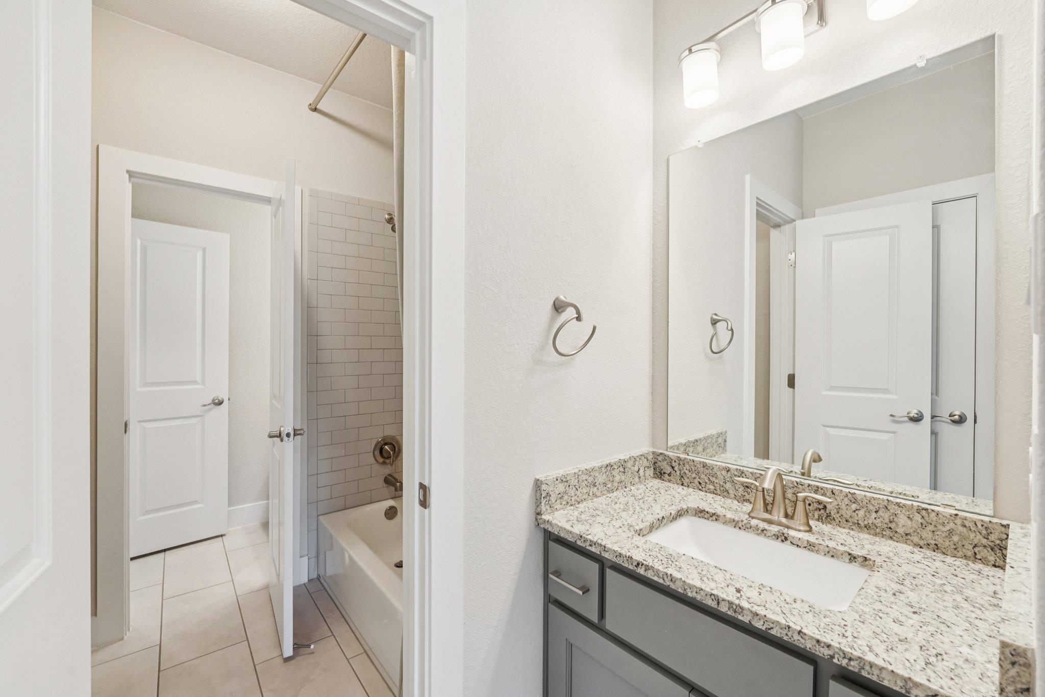 100 Barefoot Park Ln, Georgetown, TX 78628