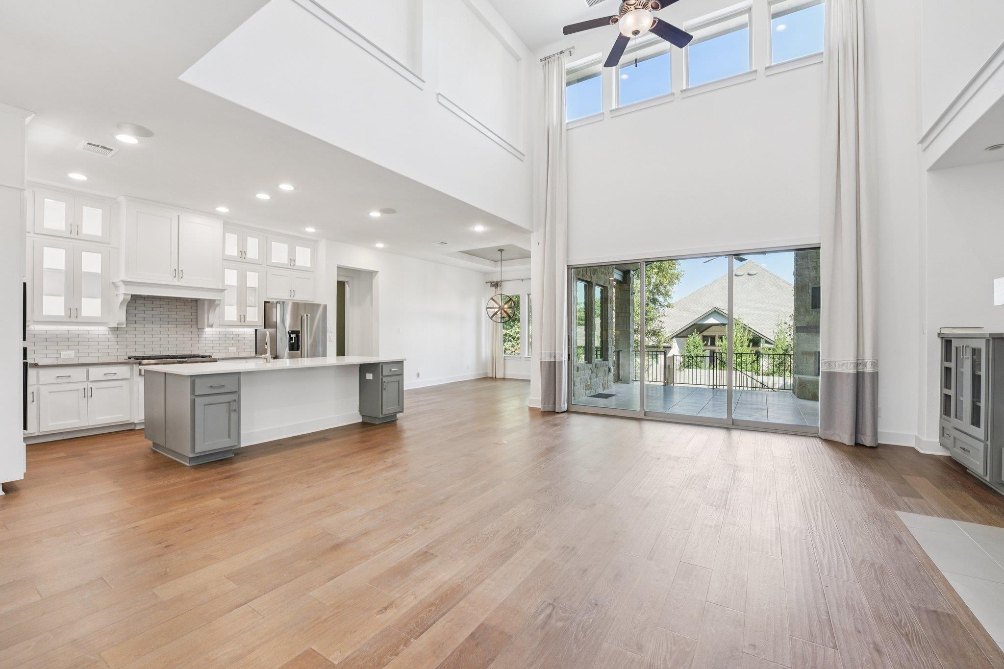 100 Barefoot Park Ln, Georgetown, TX 78628