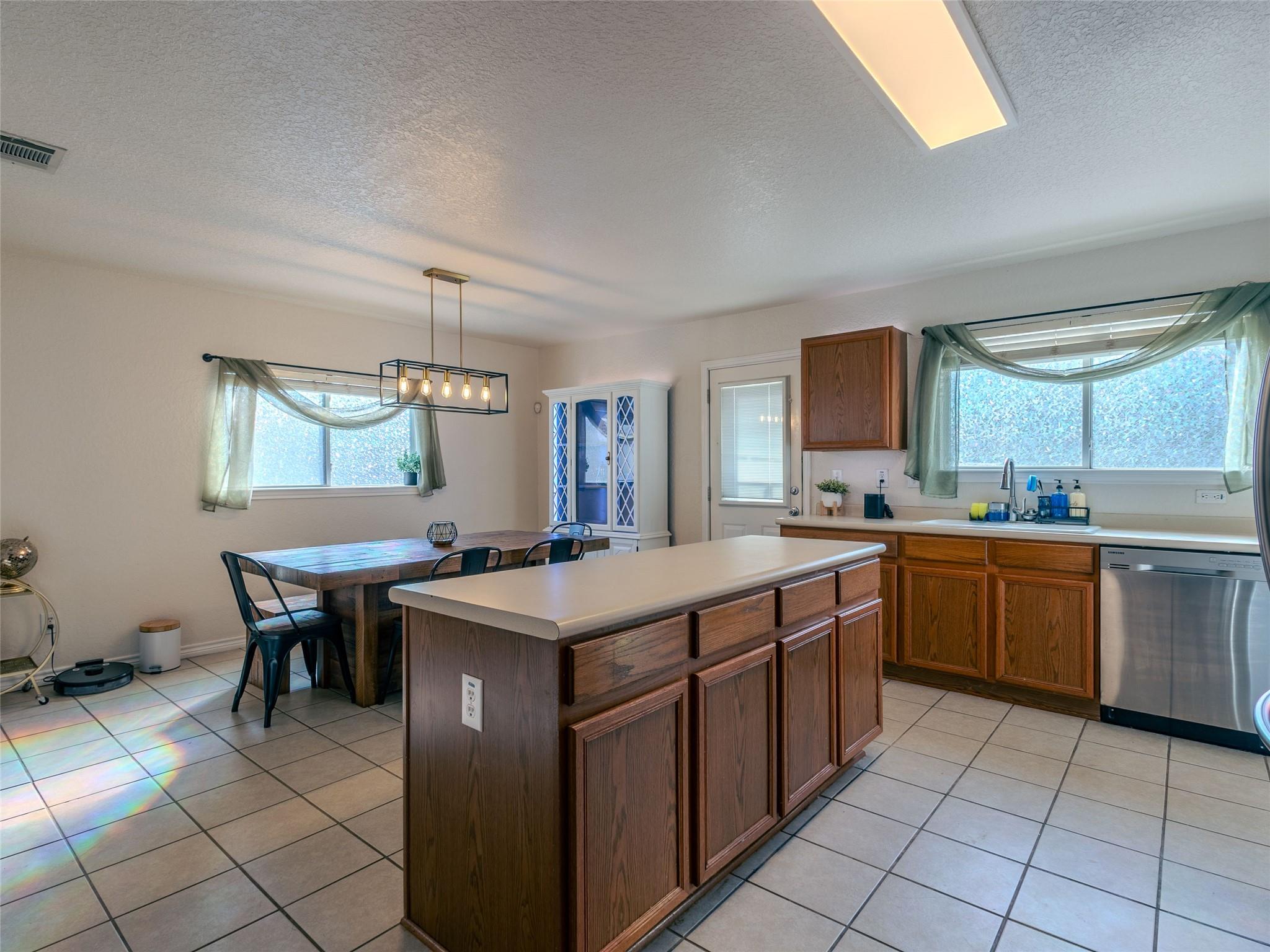 125 Dewberry Park, Cibolo, TX 78108