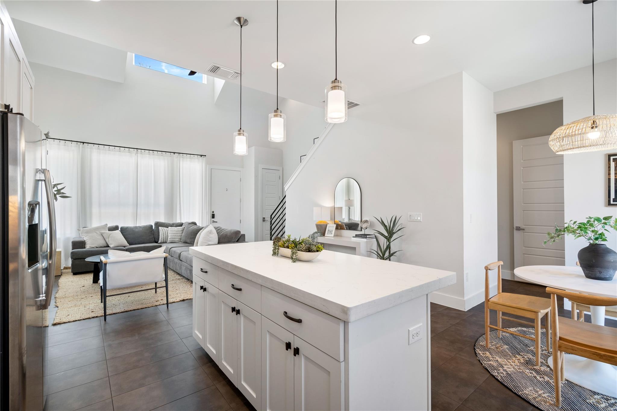 1126 Linden St # 1, Austin, TX 78702