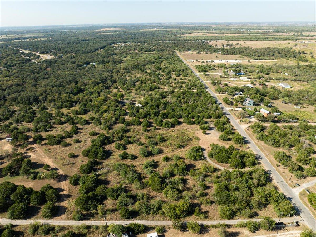 401 Spotted Horse Trl, Dale, TX 78616