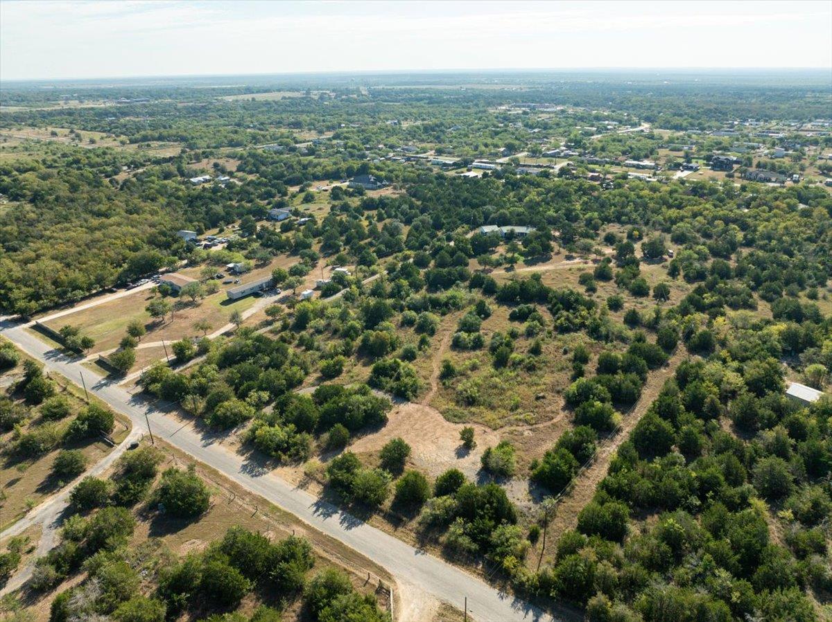 401 Spotted Horse Trl, Dale, TX 78616