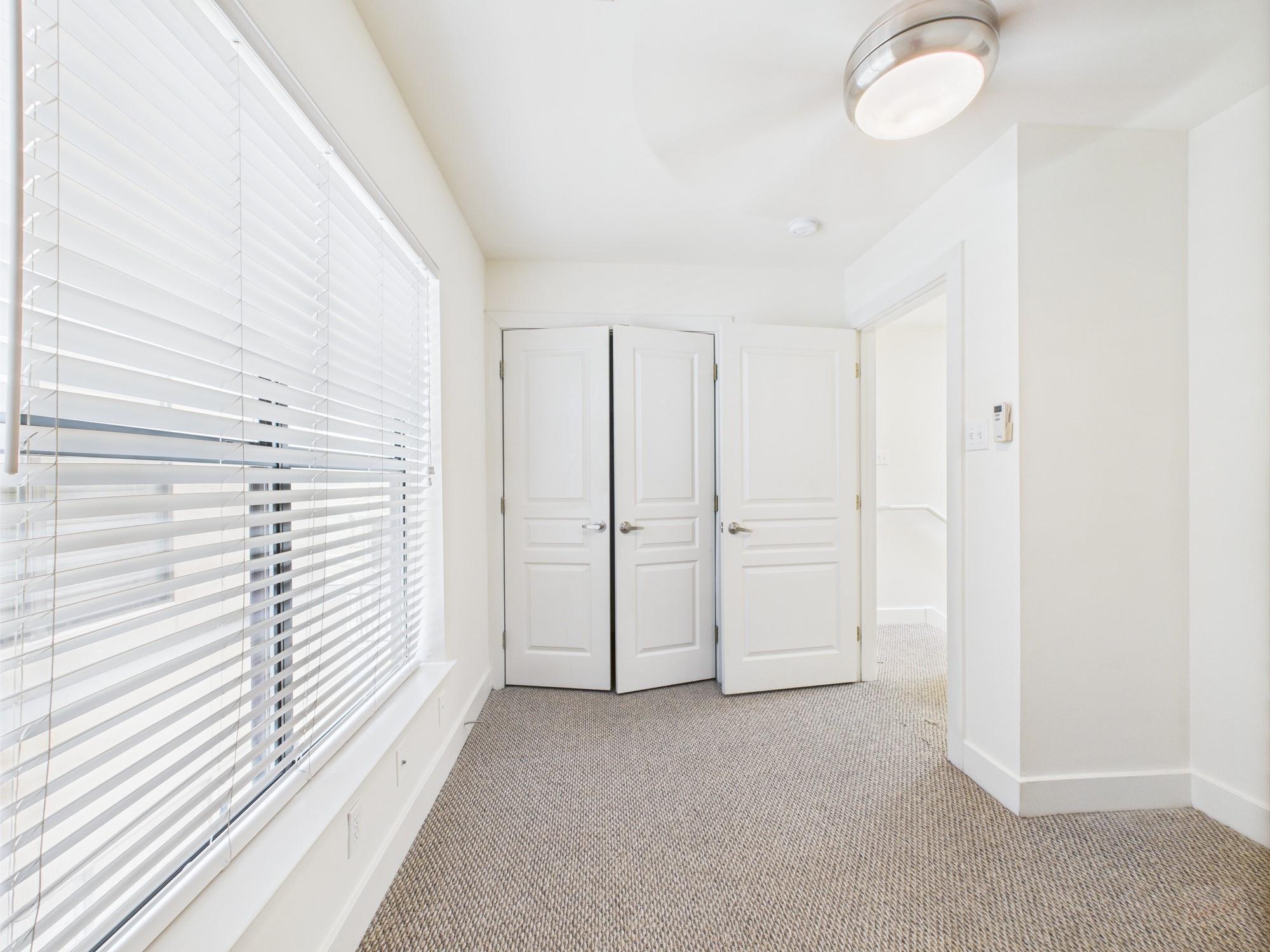 711 W 32 St # 155, Austin, TX 78705