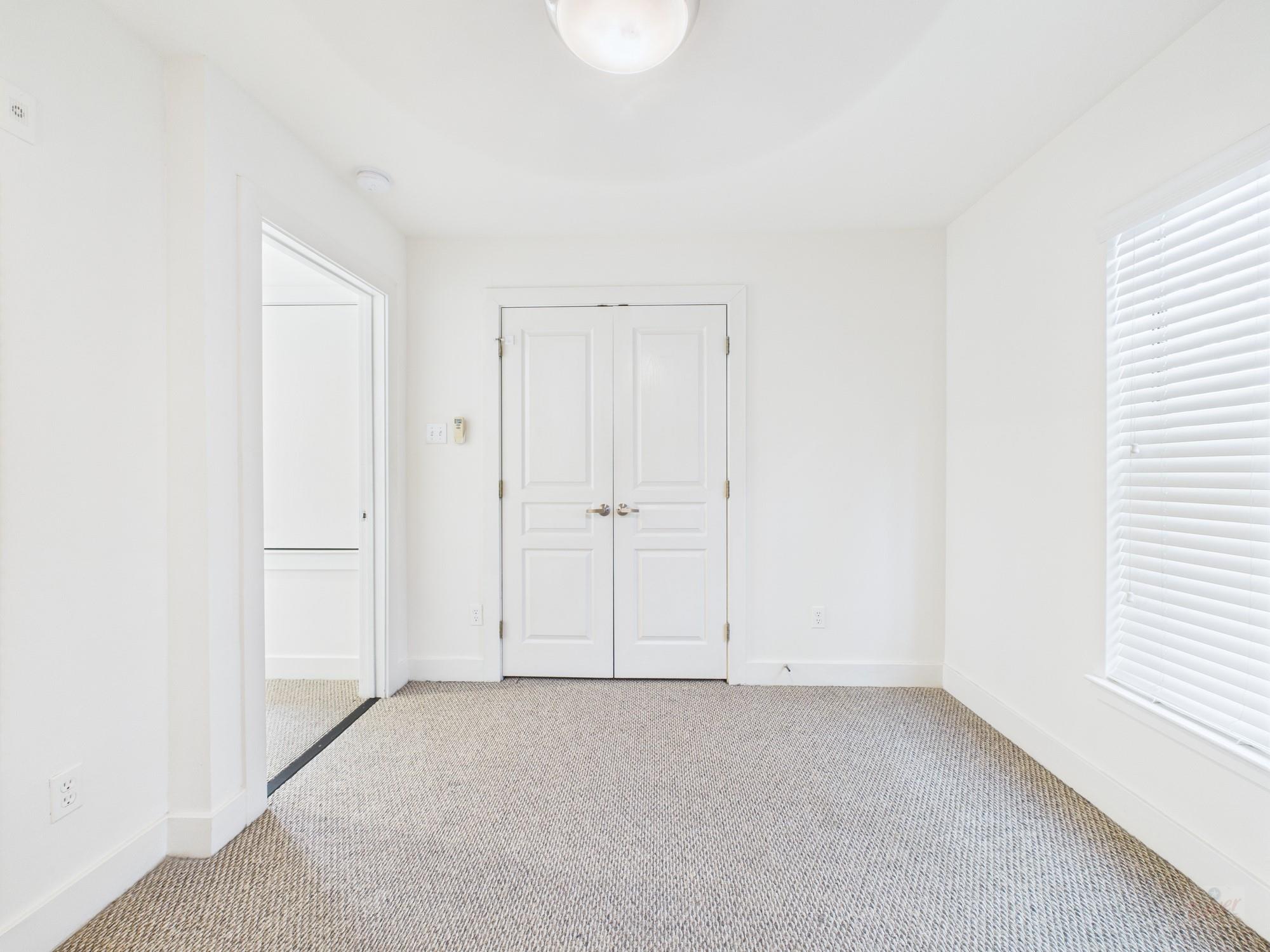 711 W 32 St # 155, Austin, TX 78705