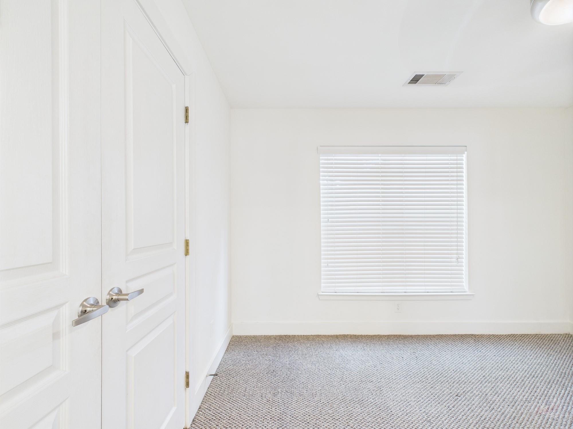 711 W 32 St # 155, Austin, TX 78705