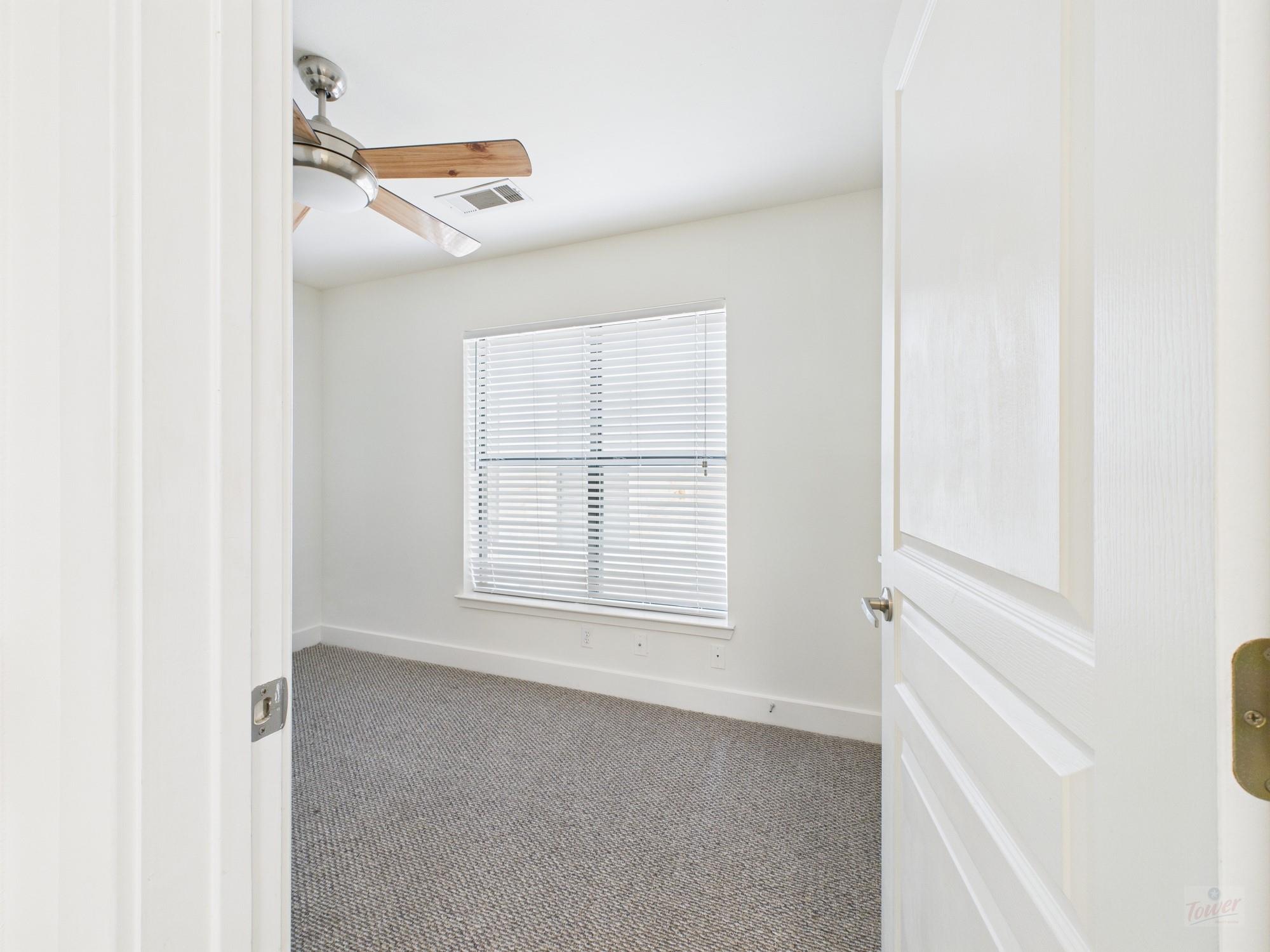 711 W 32 St # 155, Austin, TX 78705