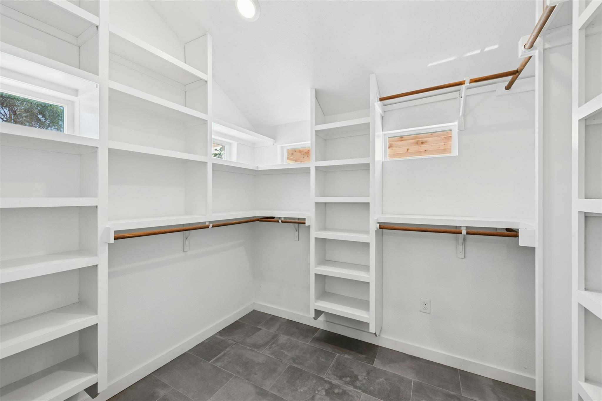 14300 Summit View Dr, Leander, TX 78641