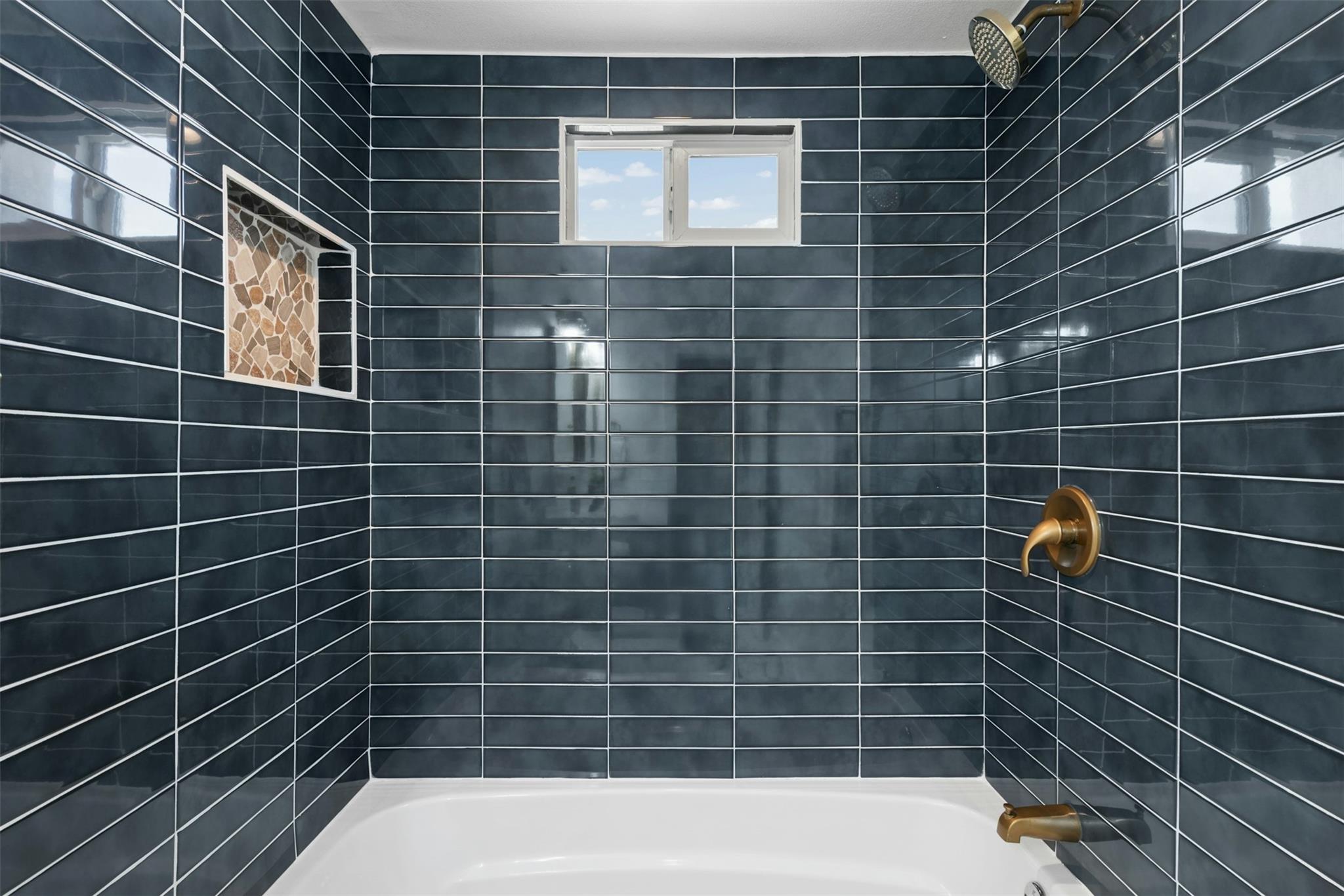 14300 Summit View Dr, Leander, TX 78641