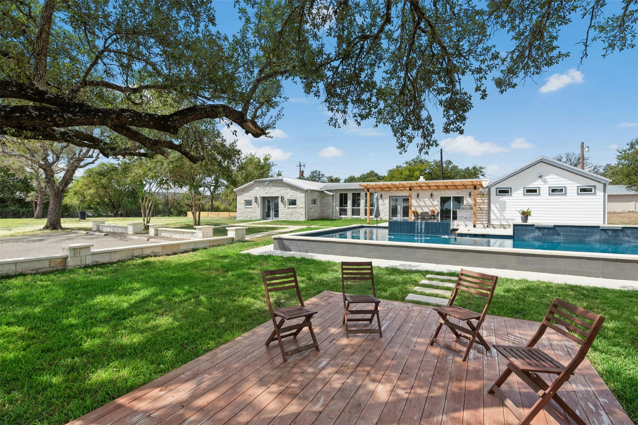 14300 Summit View Dr, Leander, TX 78641