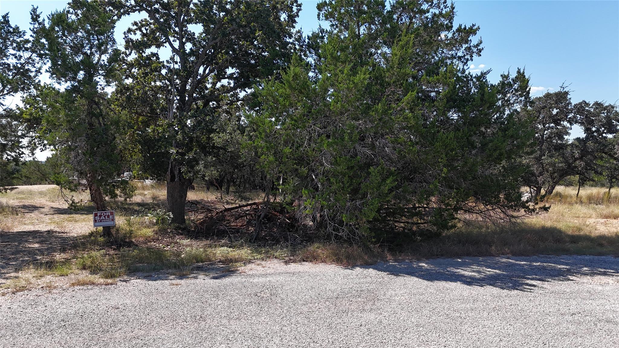 145 Elm Dr, Bandera, TX 78003