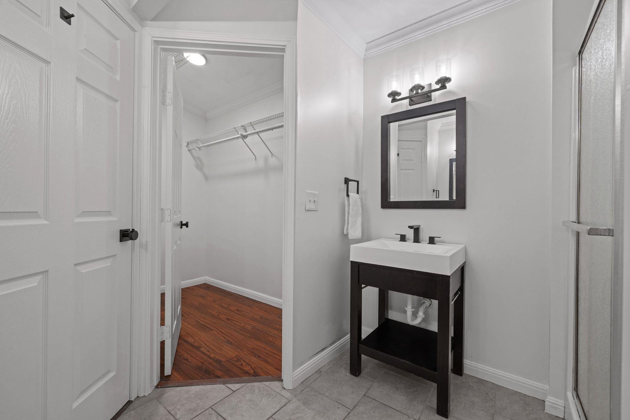 5306 Basswood Ln, Austin, TX 78723