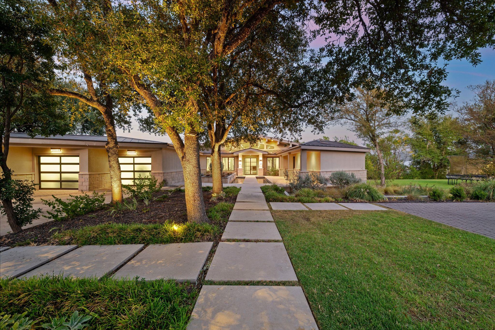 10 Hedge Ln, Austin, TX 78746