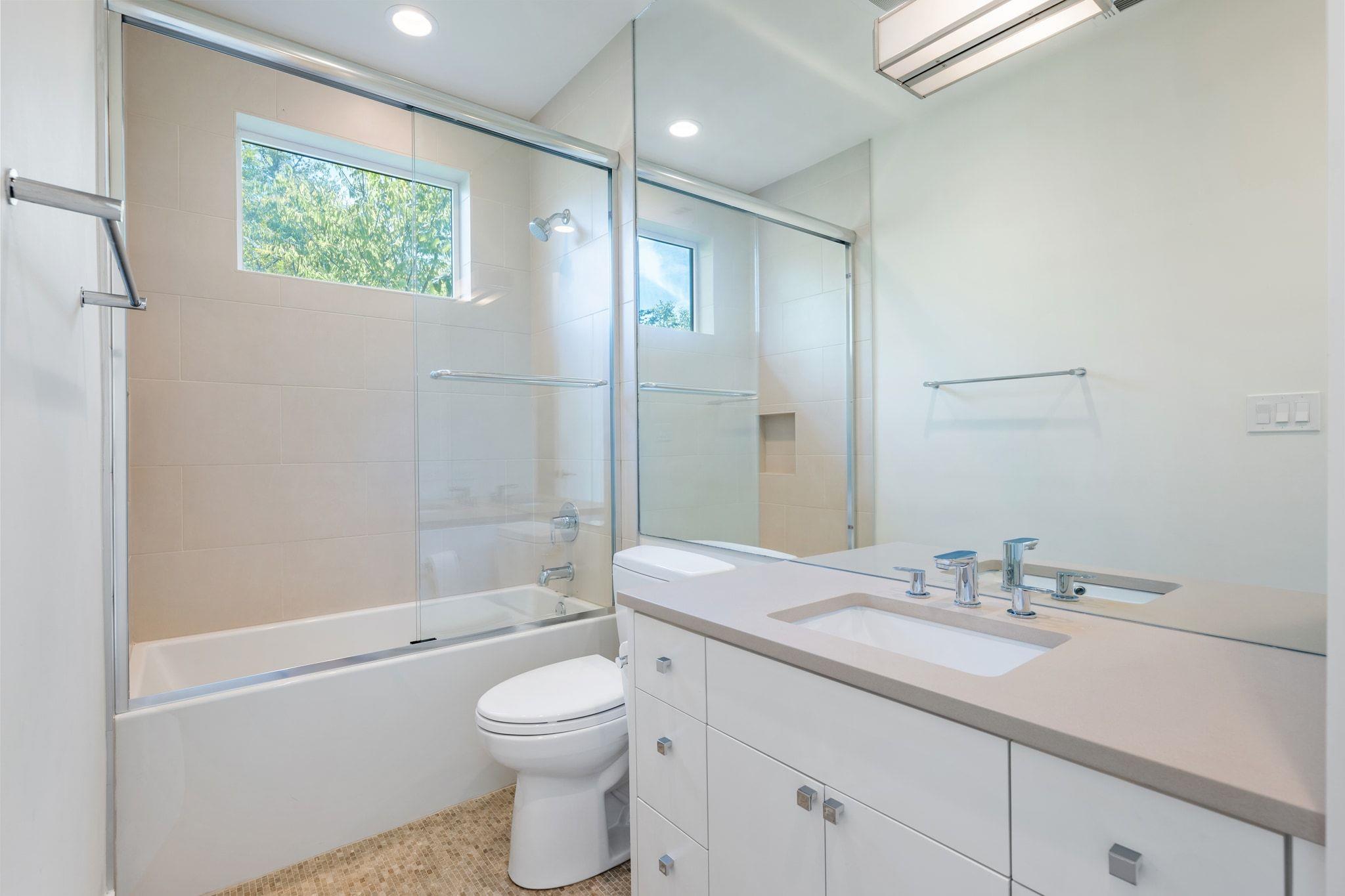 10 Hedge Ln, Austin, TX 78746