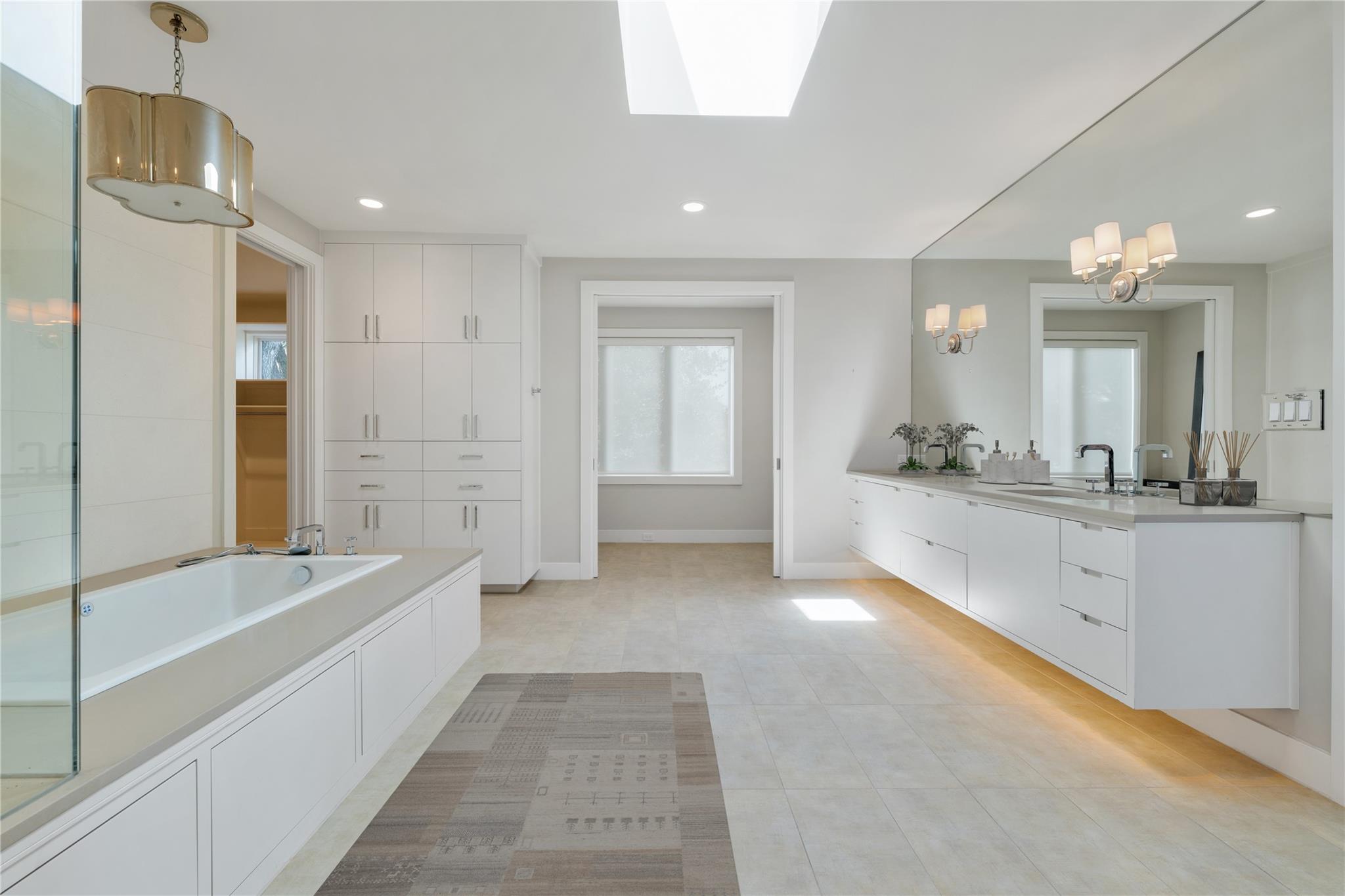 10 Hedge Ln, Austin, TX 78746