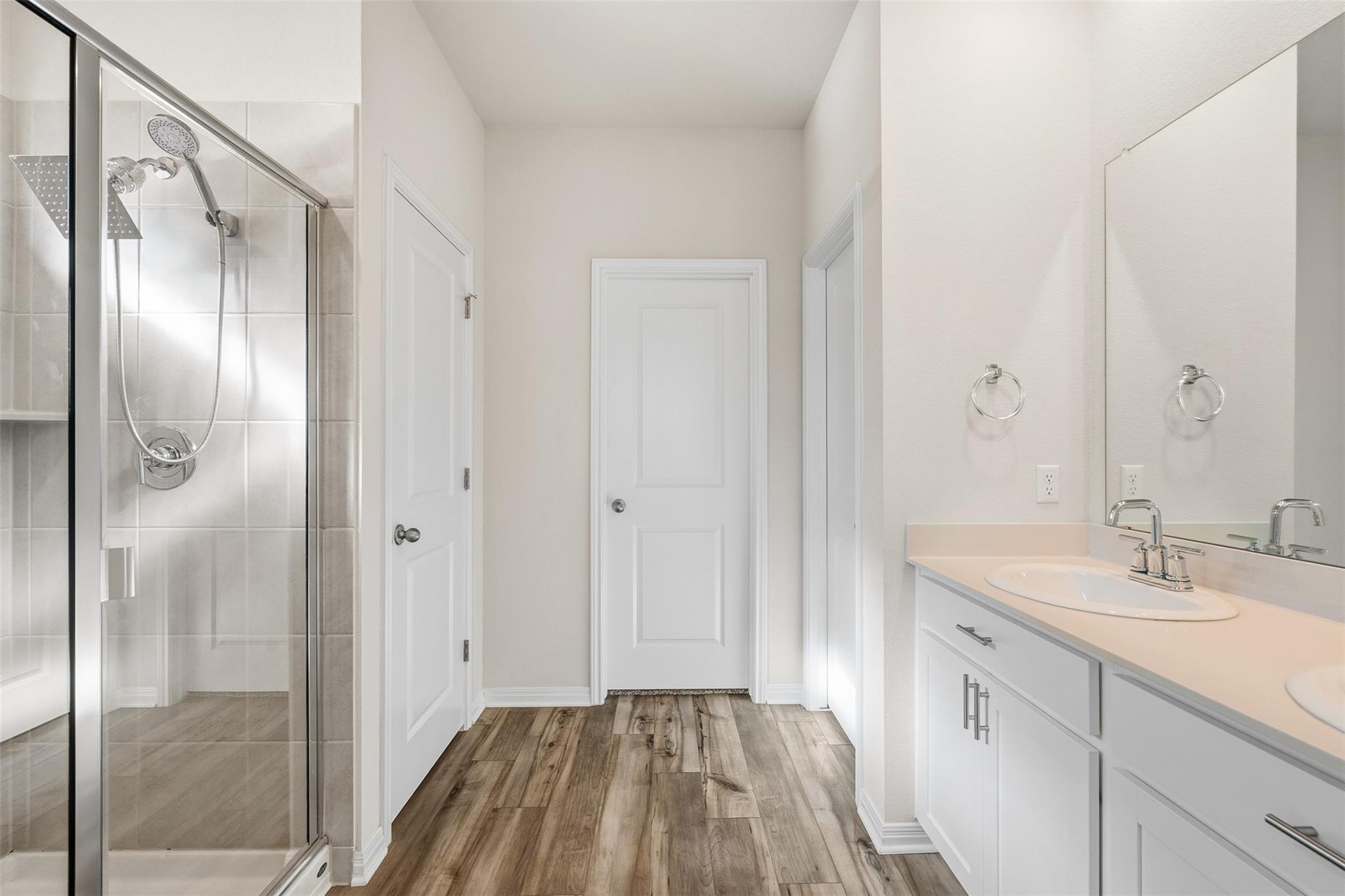 520 Loriner Way, Liberty Hill, TX 78642